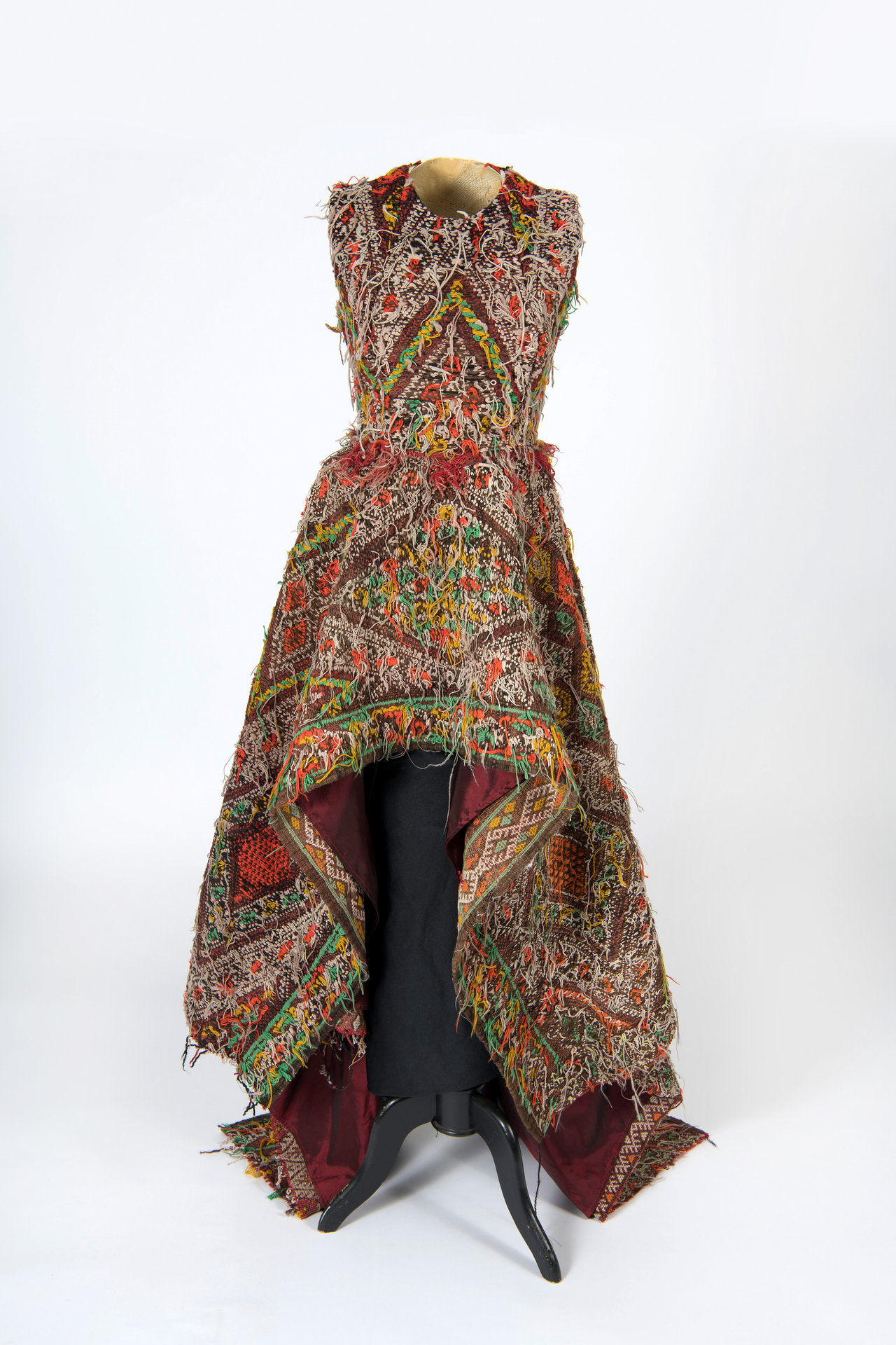 Marokkaanse jurk te zien in het Afrika Museum