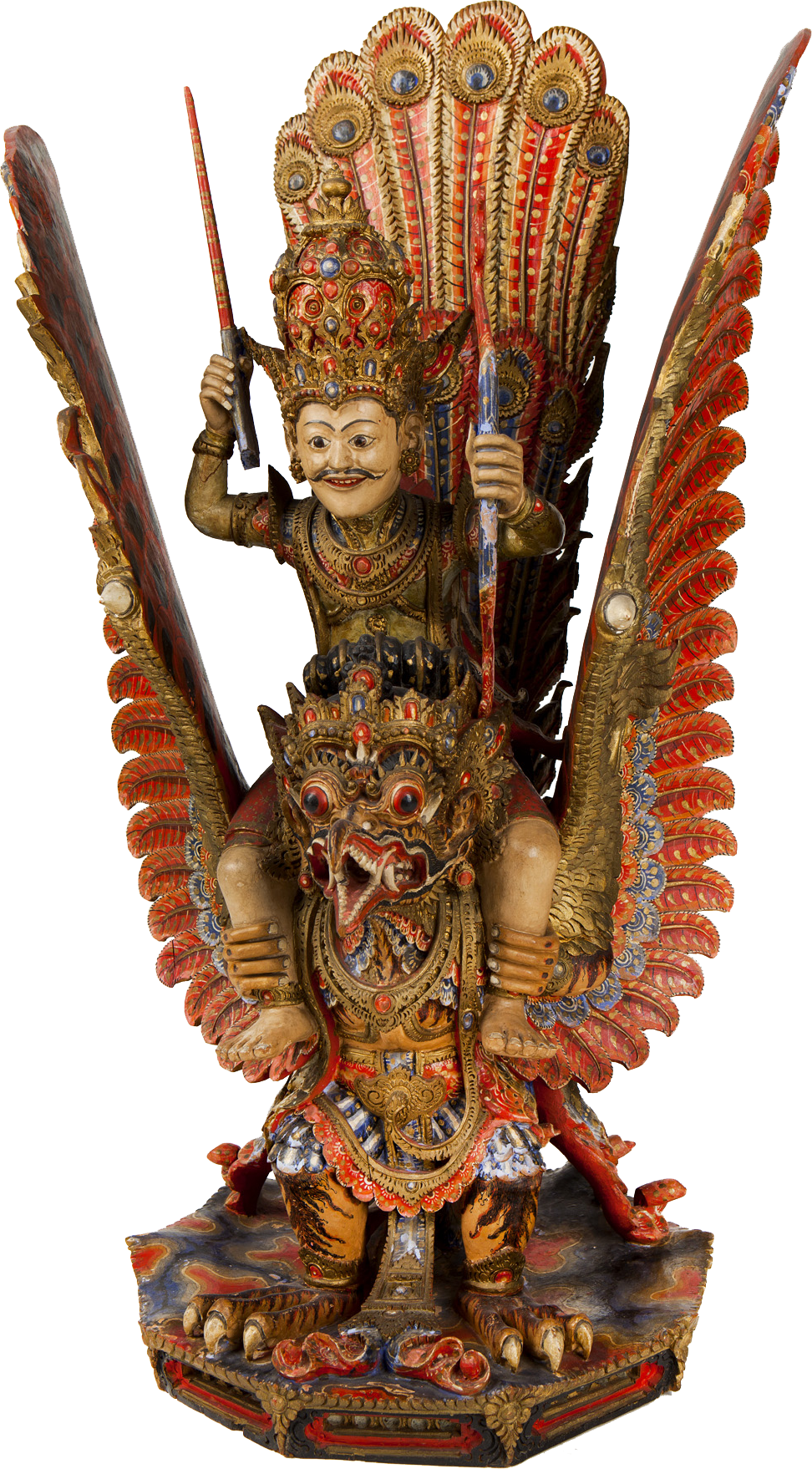 Garuda beeldje met veel kleuren en veren