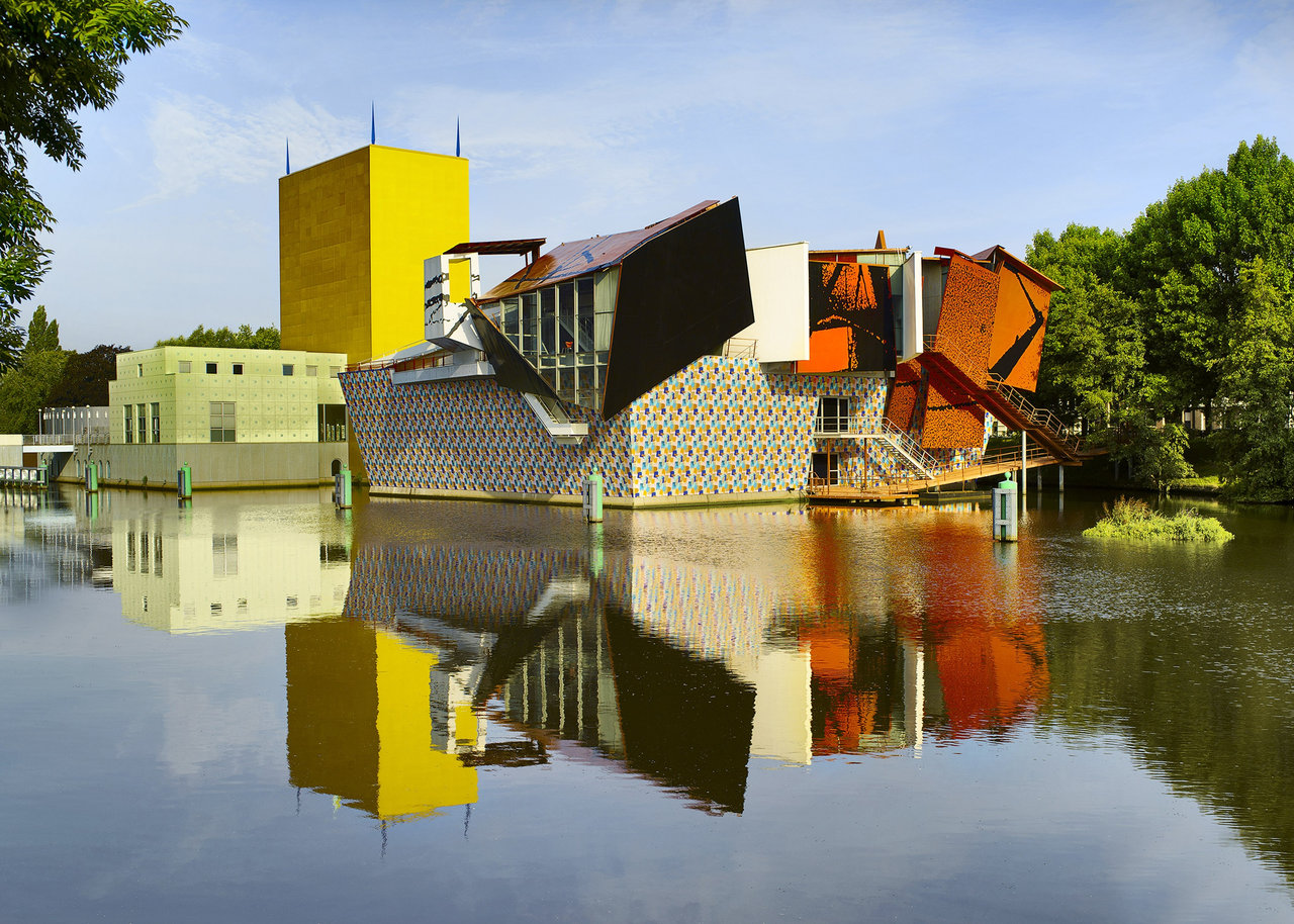 Het architectonisch indrukwekkende Groninger Museum