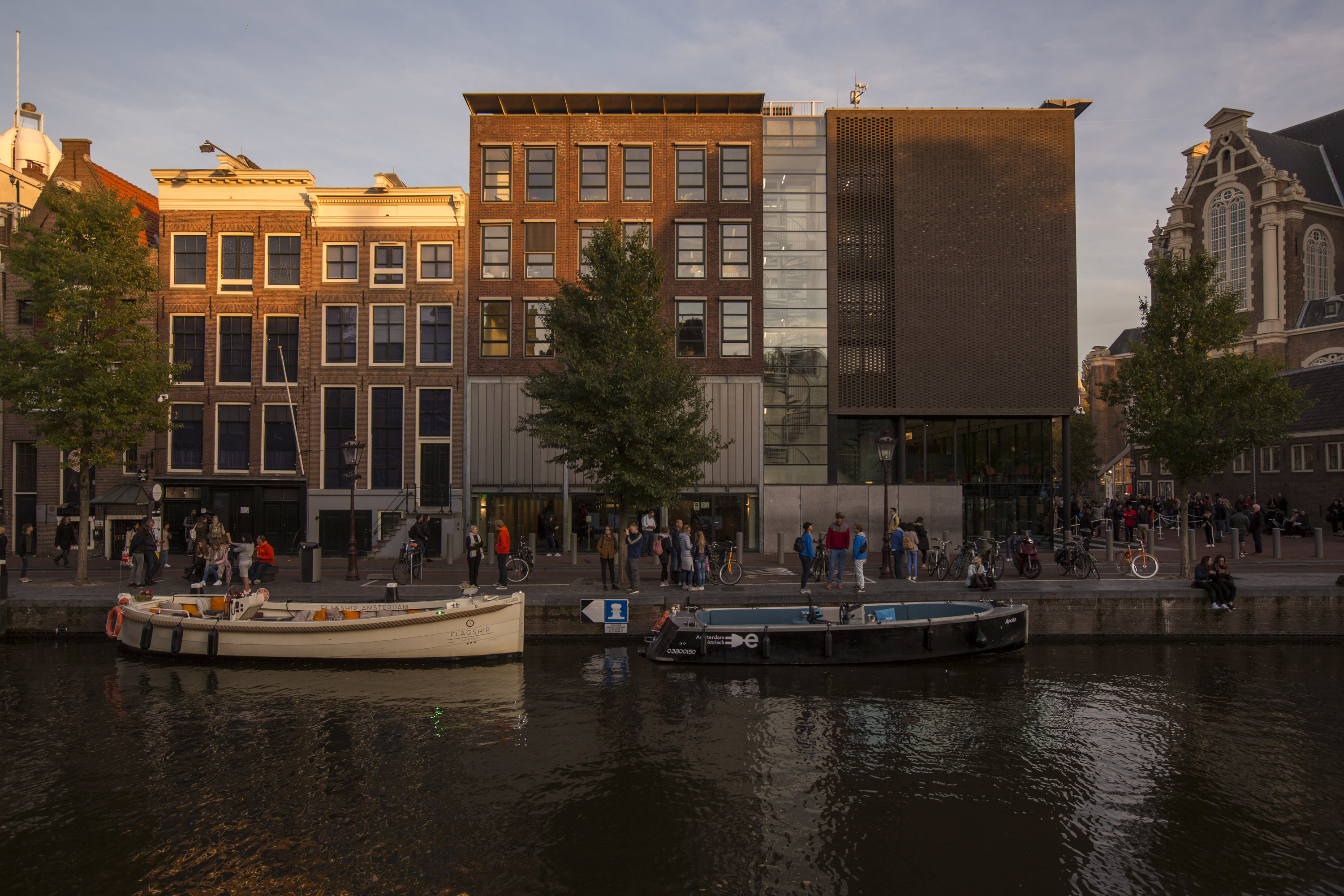 Het Anne Frank Huis aan de Amsterdamse Westermarkt.